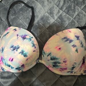 GUC VS Pink Bra